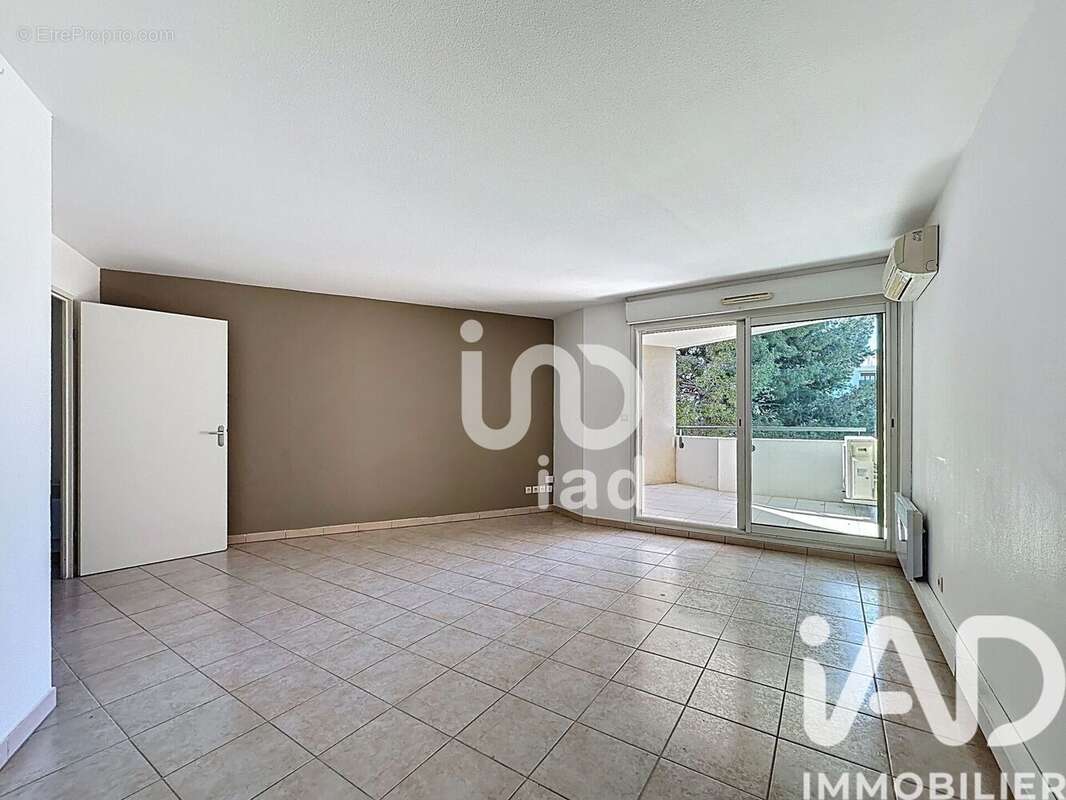 Photo 2 - Appartement à MARSEILLE-13E