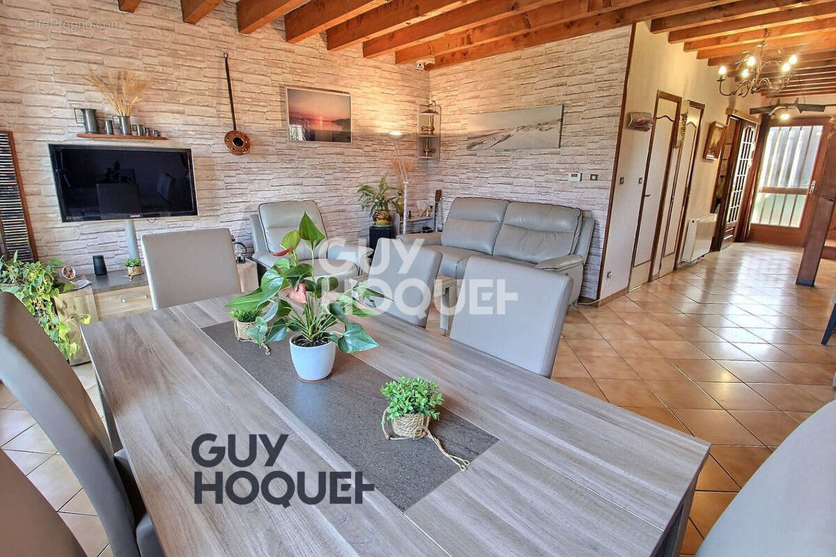 Maison à LIMEIL-BREVANNES