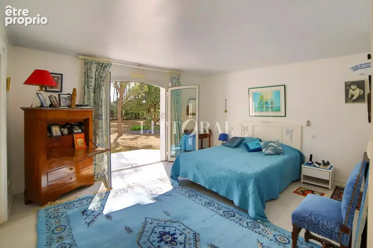 Villa entourée de pins maritimes - photo 13