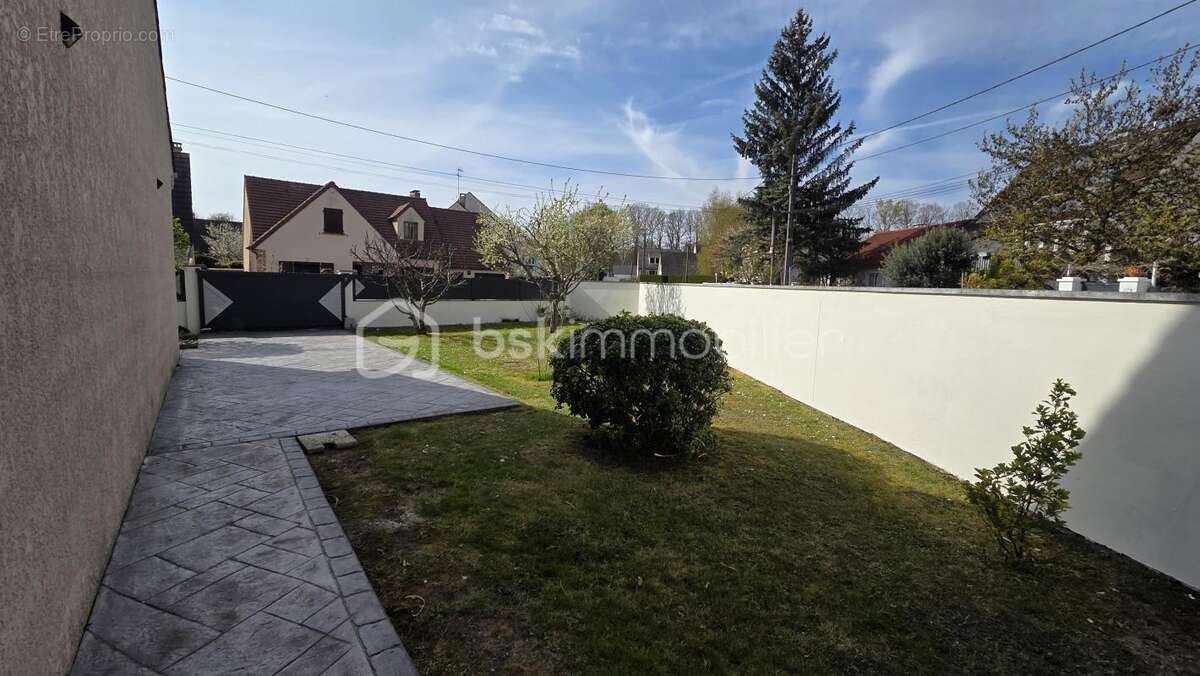 Maison à GRETZ-ARMAINVILLIERS