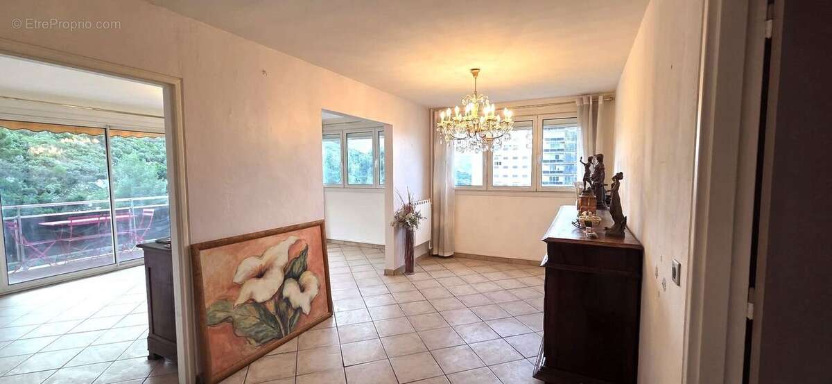 MARSEILLE 13010- A VENDRE- APPARTEMENT T3/4- - Appartement à MARSEILLE-10E