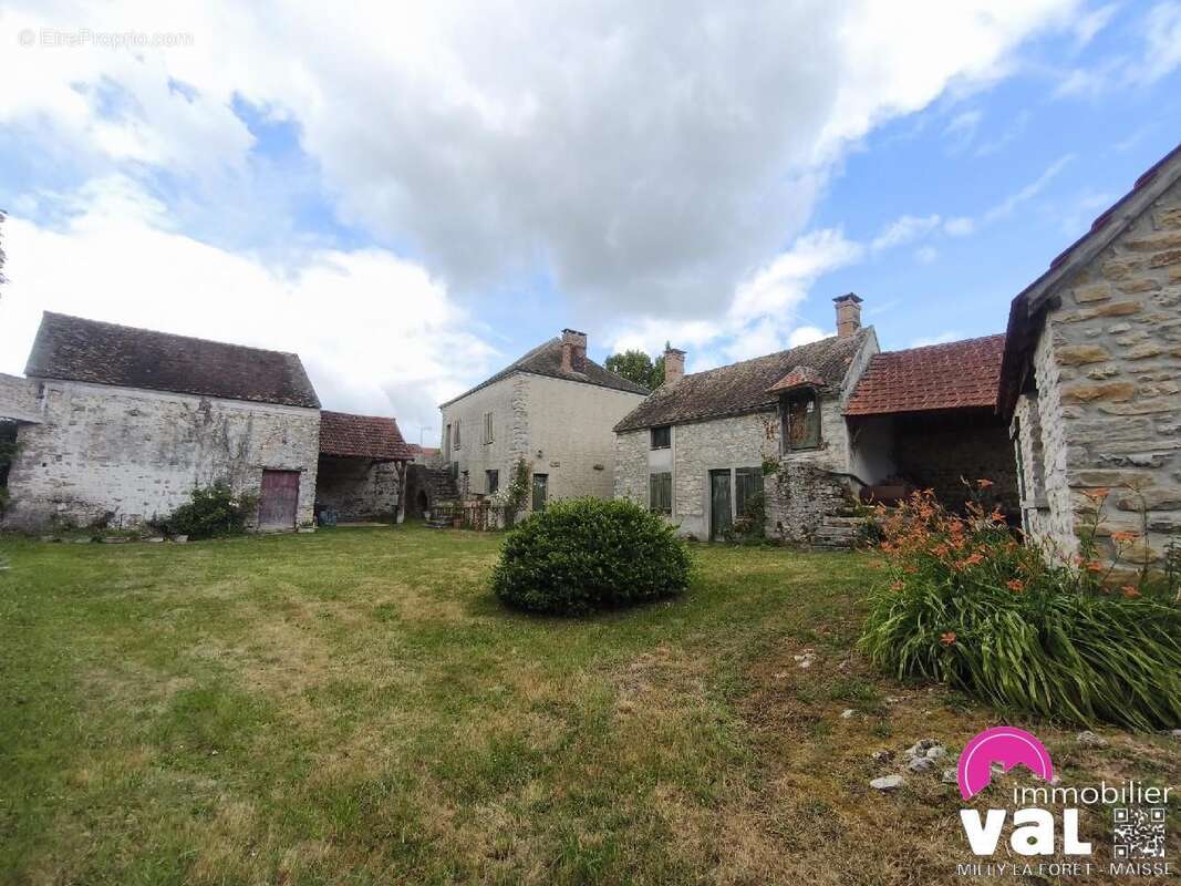 Maison à VAYRES-SUR-ESSONNE