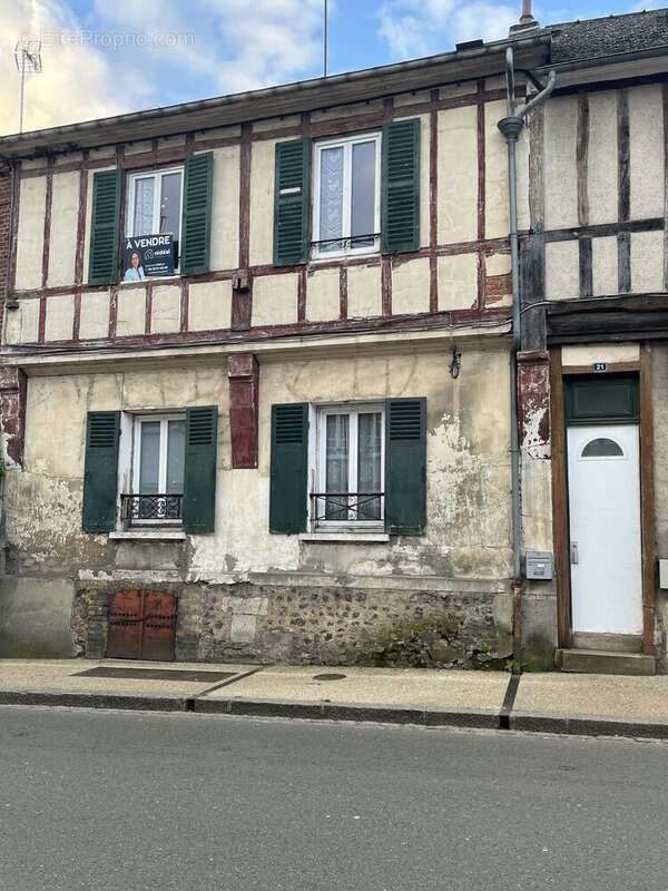 Maison à SAINT-CLAIR-SUR-EPTE