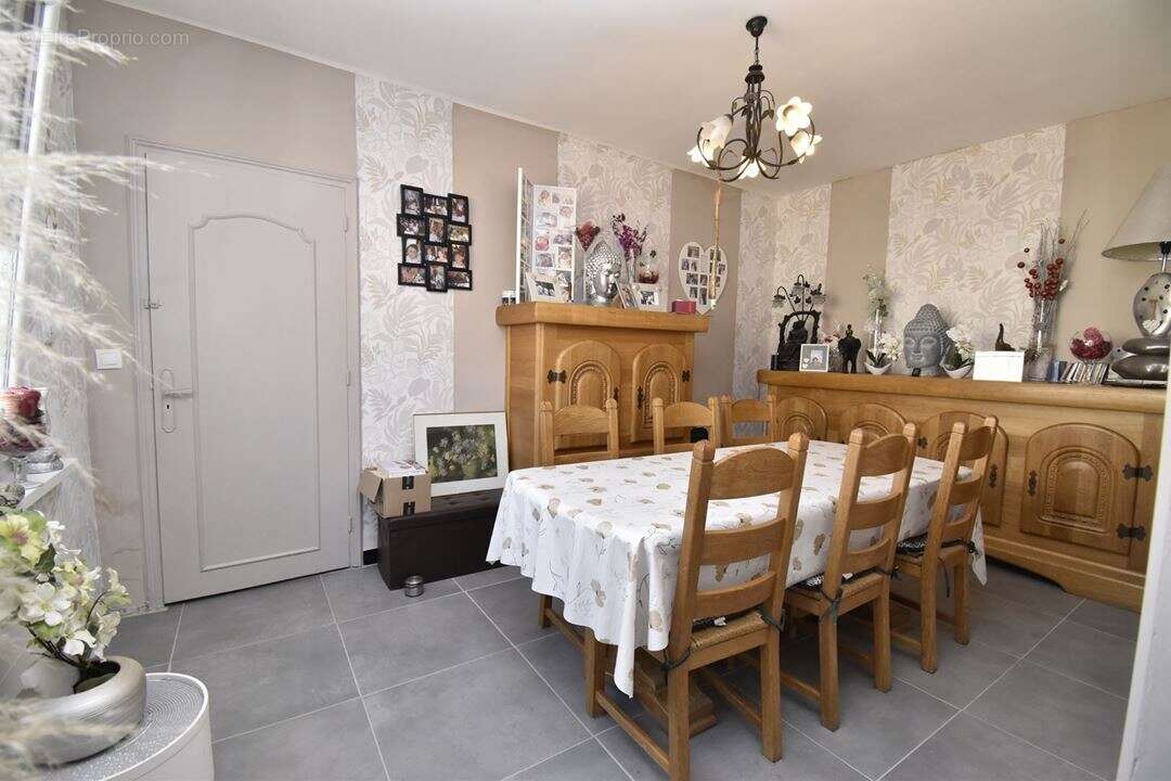 Maison 110 m² à Saint-Hilaire-Lez-Cambrai  - photo 3