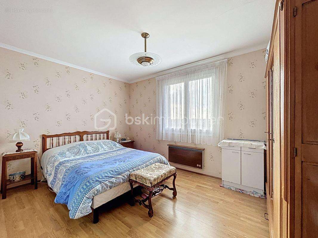 Maison à CORBEIL-ESSONNES