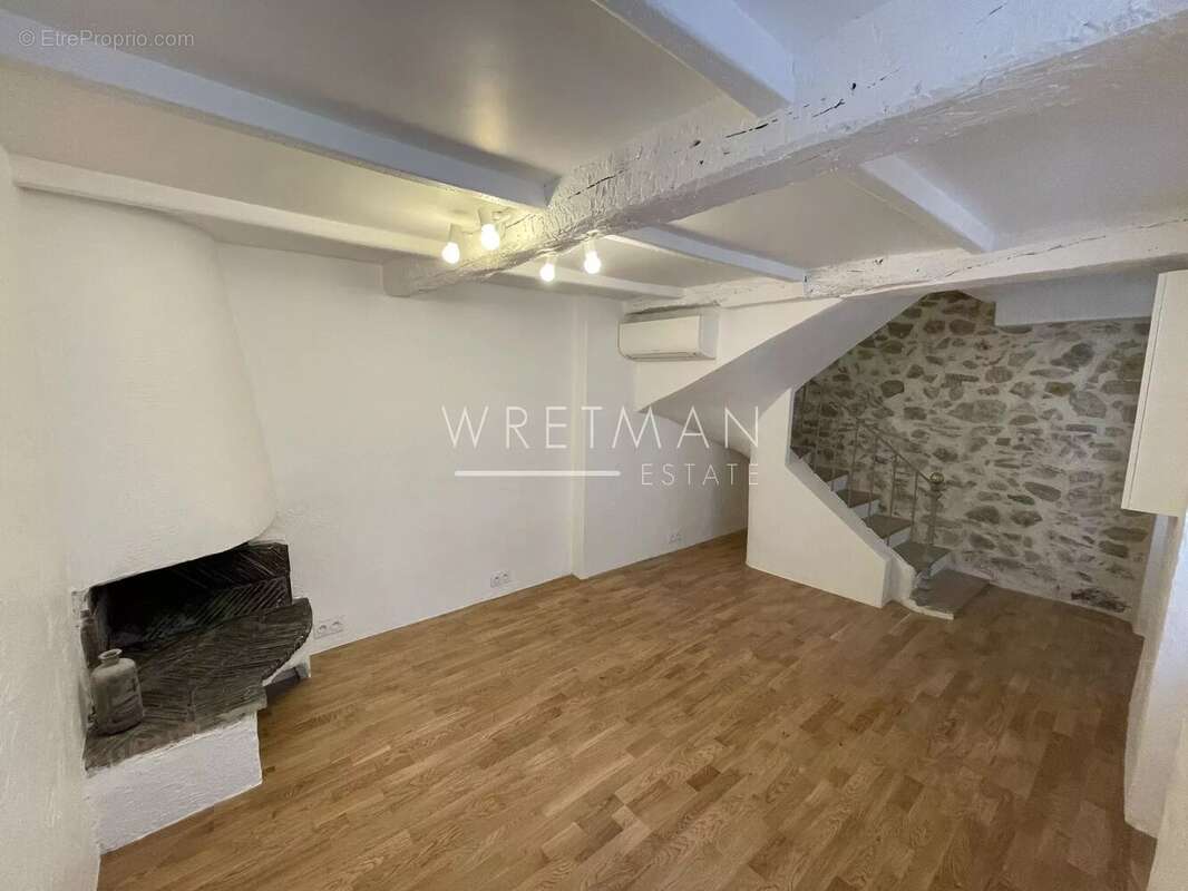 Appartement à VALBONNE