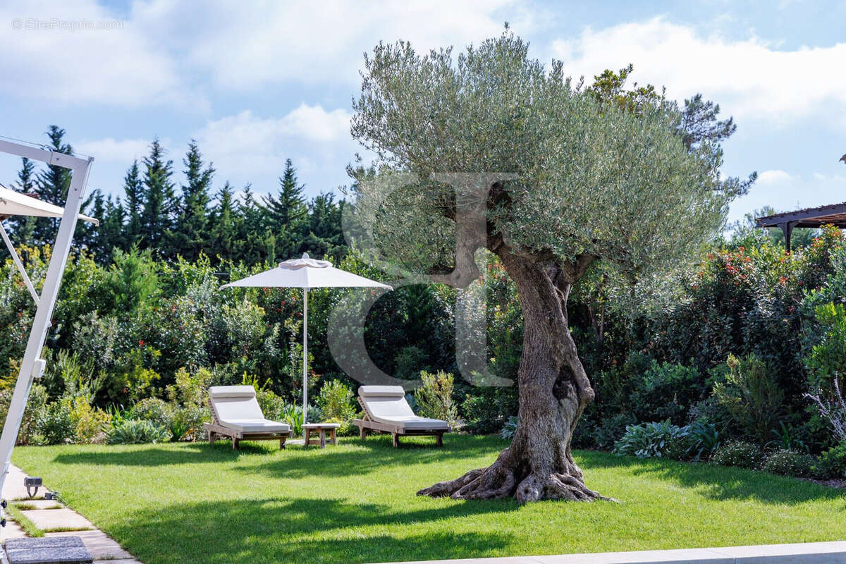 Maison à EYGALIERES