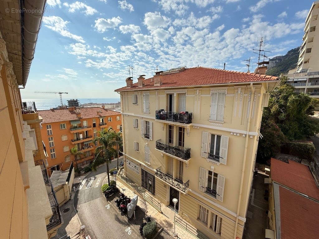 Appartement à BEAUSOLEIL