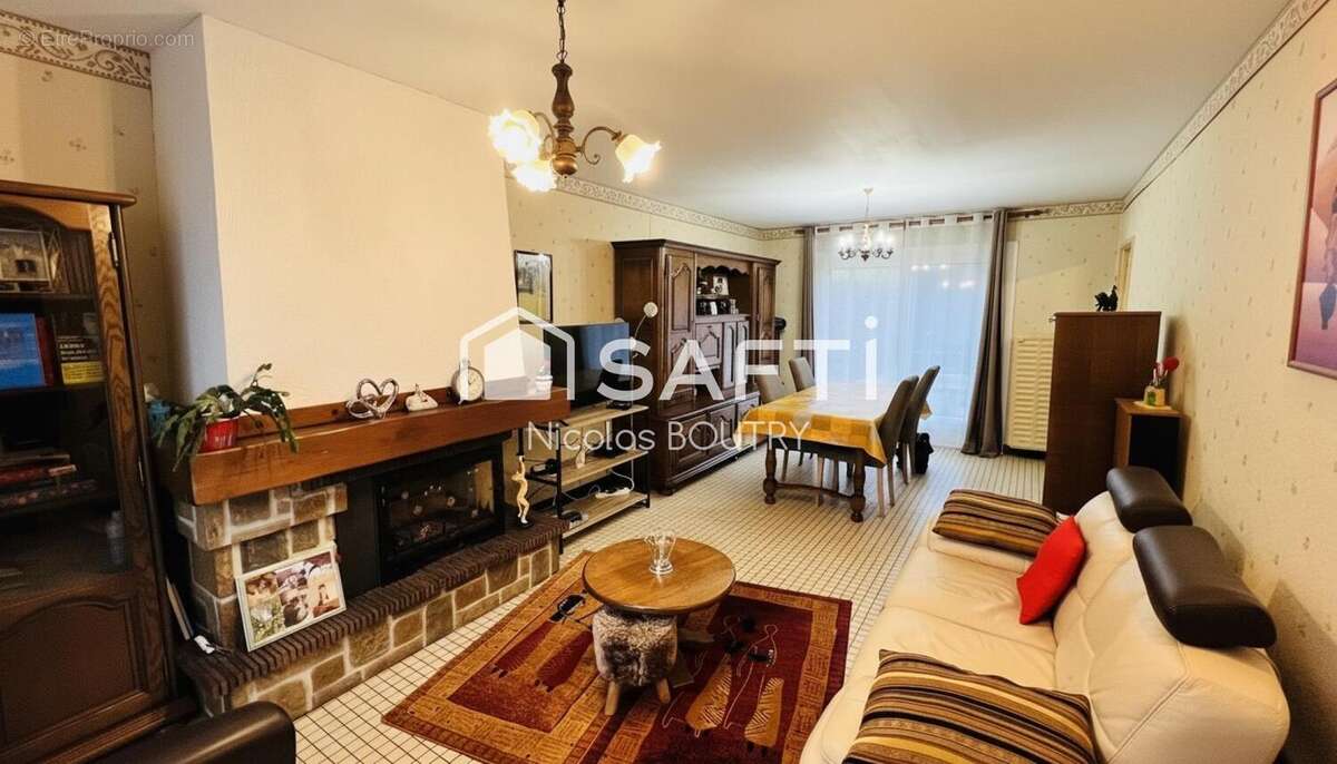 Photo 2 - Maison à SAINT-QUENTIN