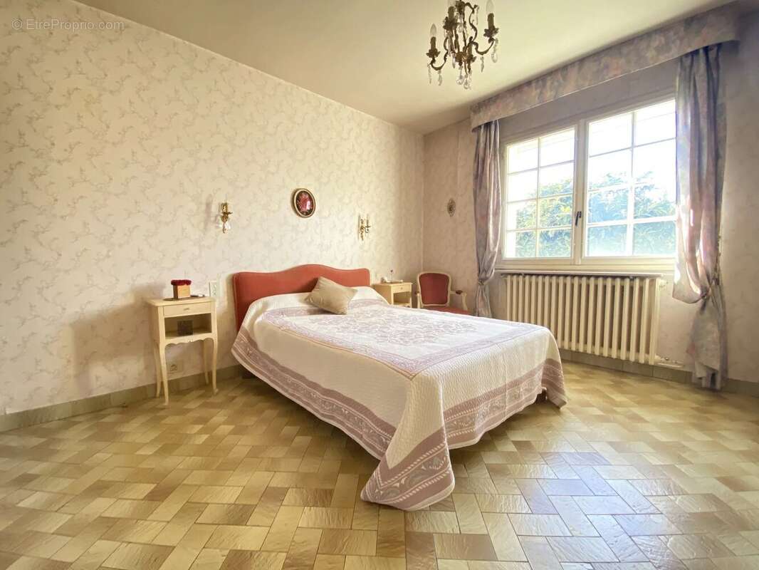 Maison à SAINT-MEDARD-EN-JALLES