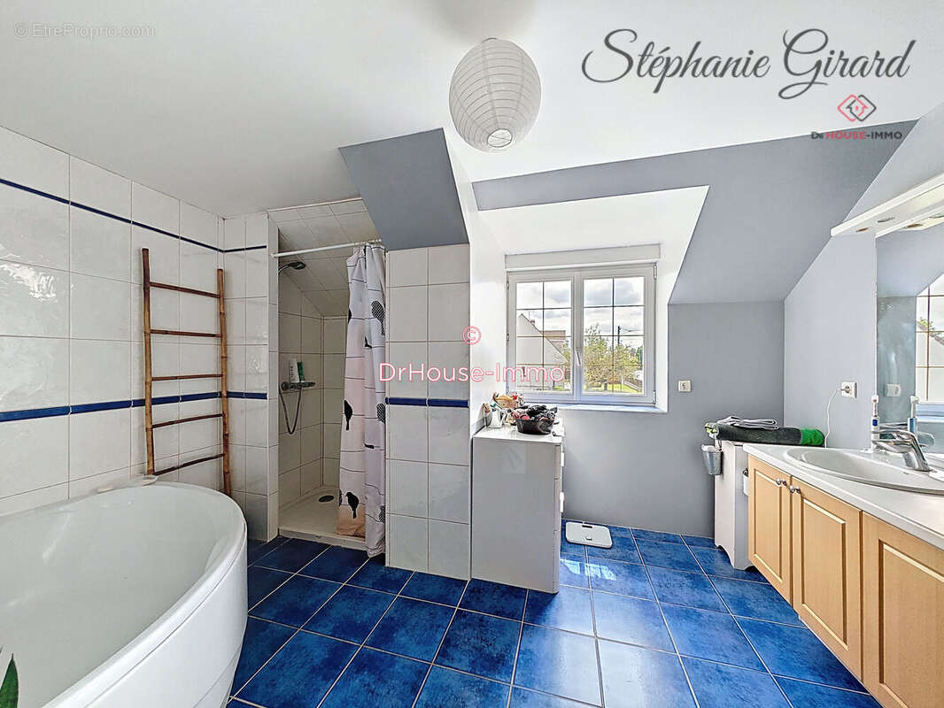 Maison 208 m² à Gidy  - photo 16
