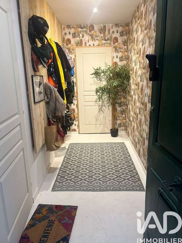 Appartement 270 m² à Saint-Antonin-Noble-Val  - photo 7