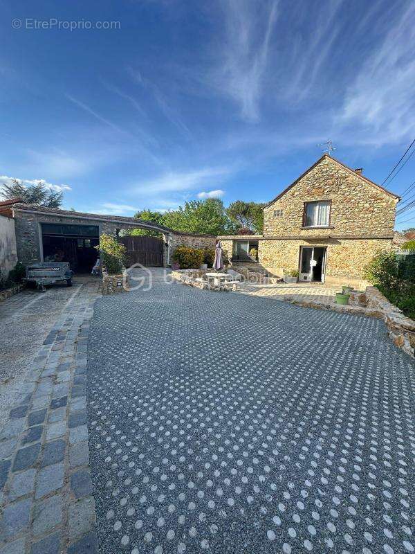 Maison à SOIGNOLLES-EN-BRIE