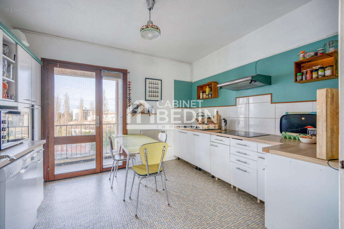 Appartement à BORDEAUX