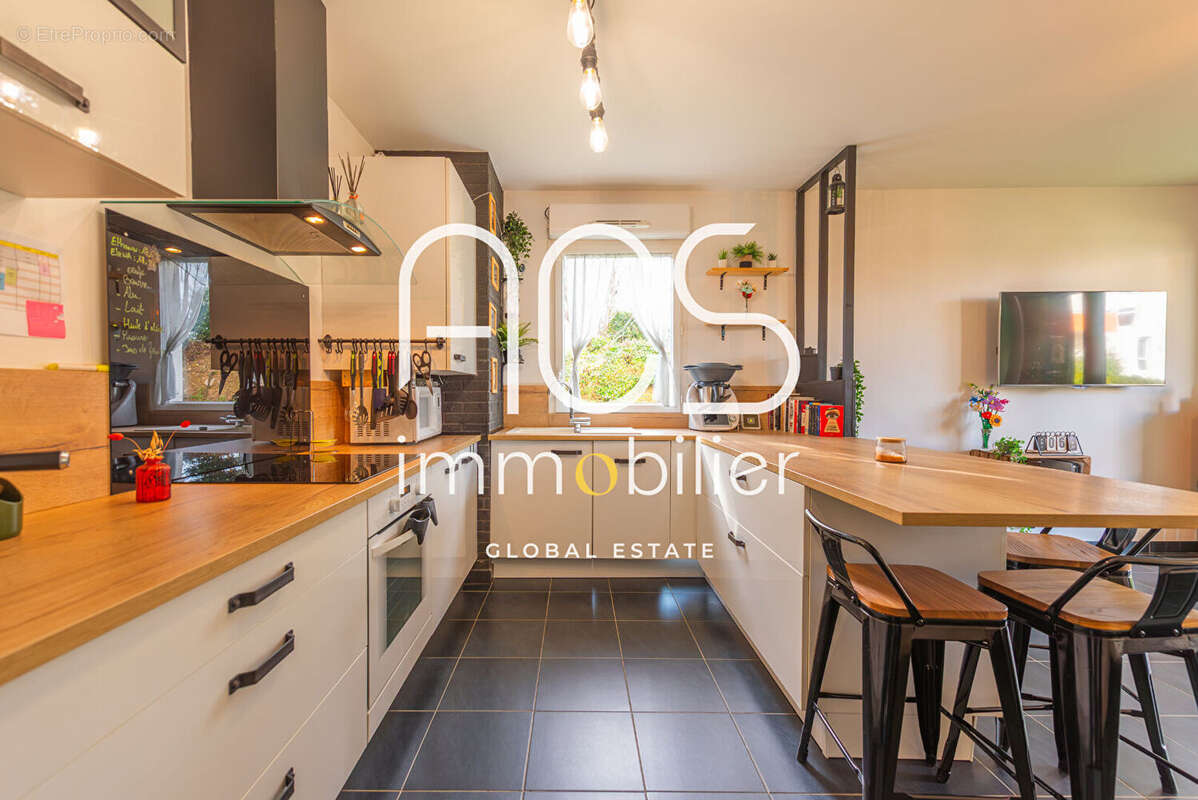 Appartement à CHATEAUNEUF-LES-MARTIGUES