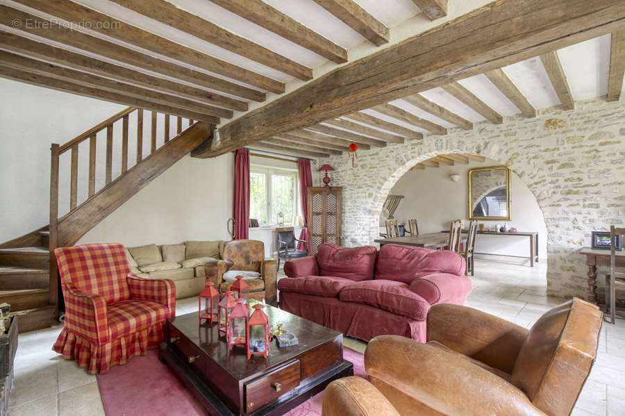 Maison à ENTRAINS-SUR-NOHAIN