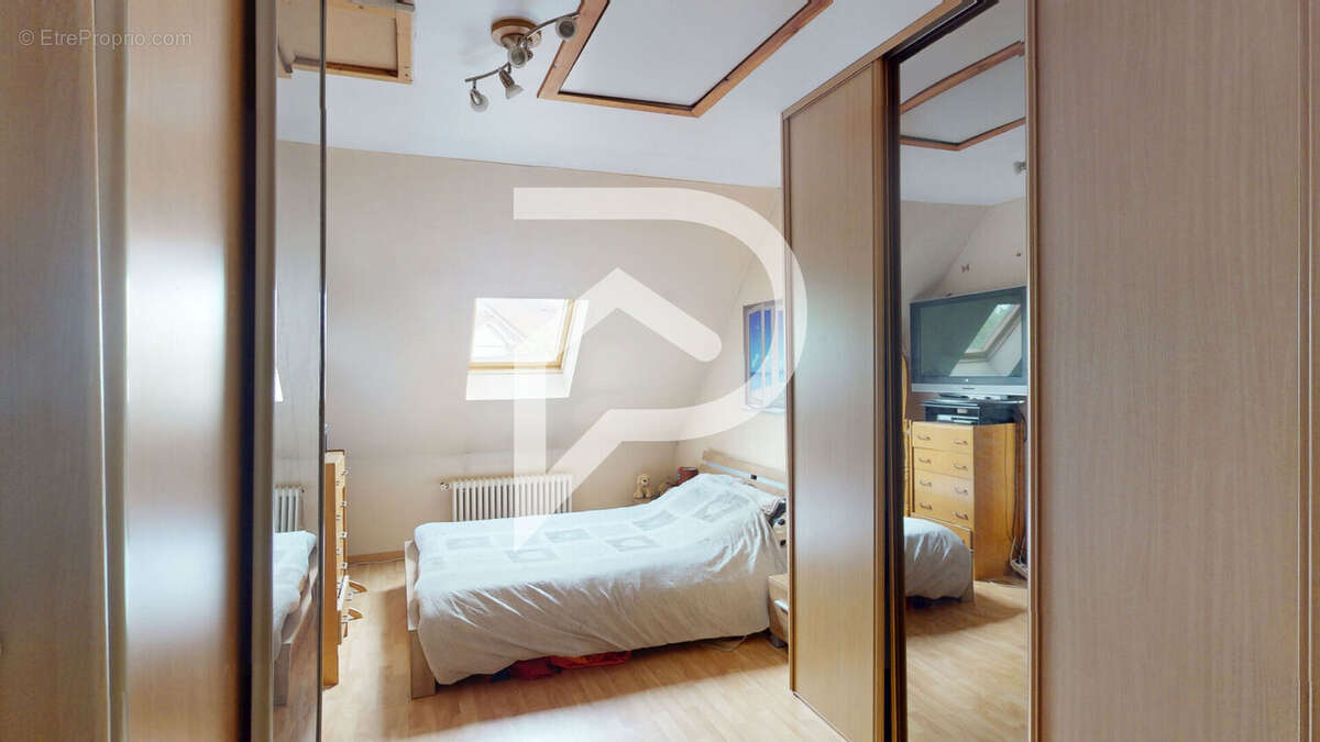 Maison à VERNEUIL-SUR-SEINE