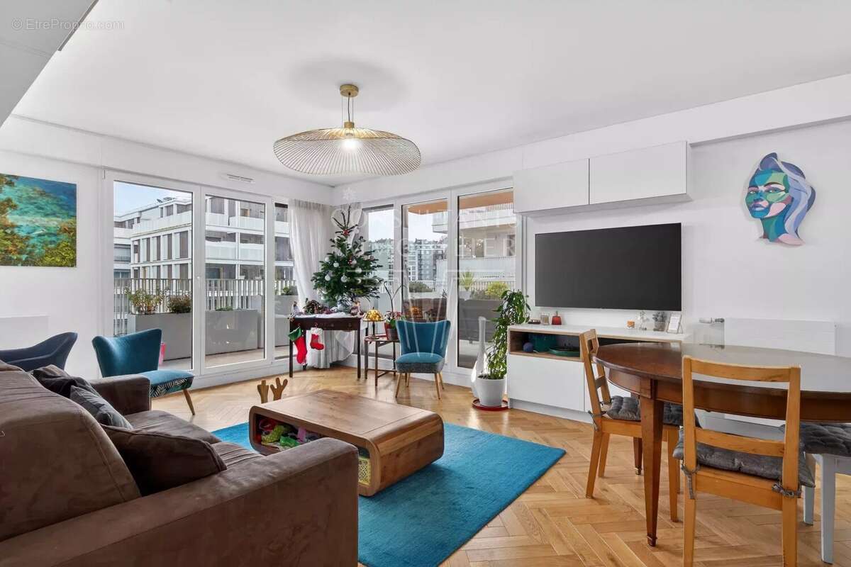 Appartement à ISSY-LES-MOULINEAUX
