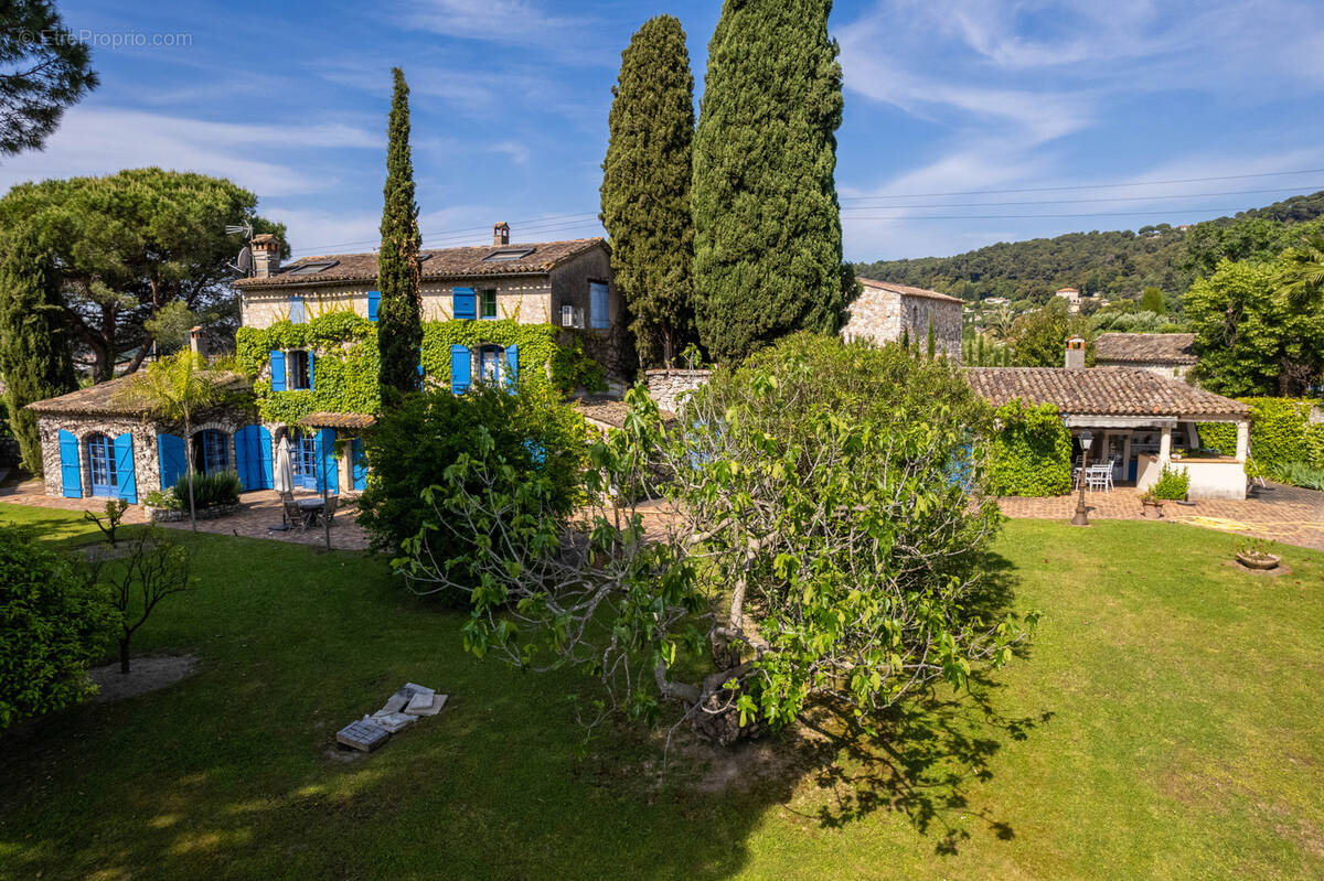 Coup de coeur - unique - vue imprenable sur saint paul de vence