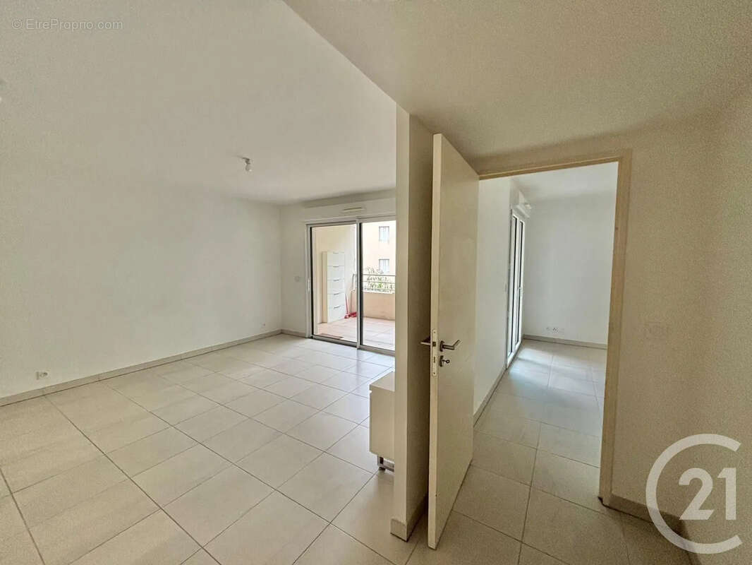 Appartement à BEAUSOLEIL