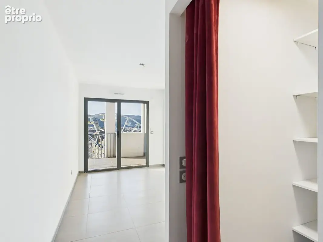 Appartement 144m² duplex t6 avec 3 terrasses  2 garages  1 cave - photo 7