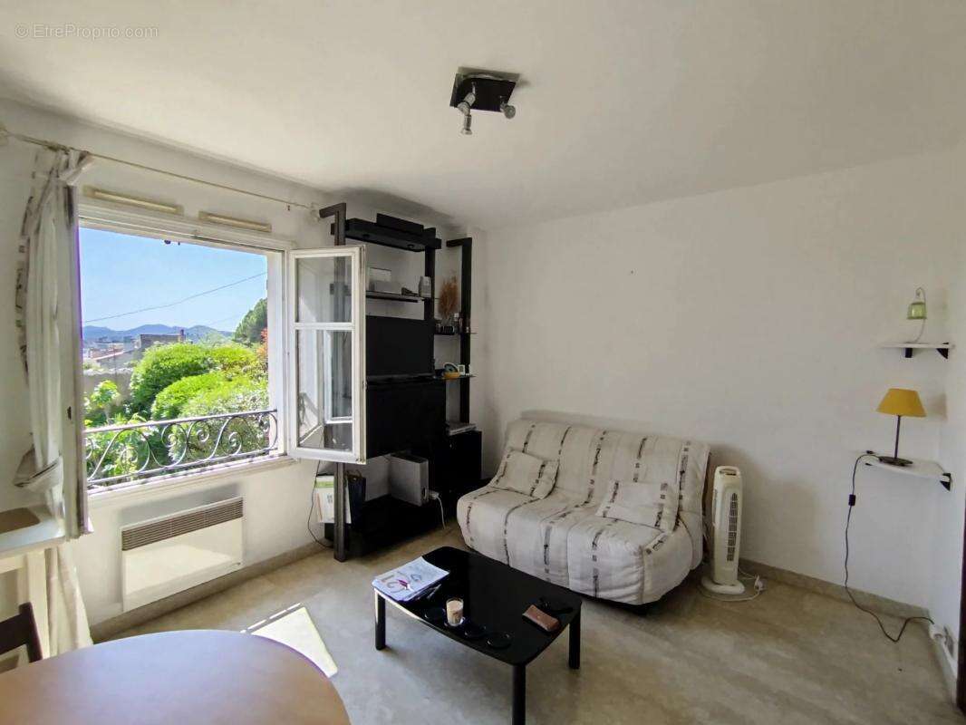 Appartement à LE CANNET
