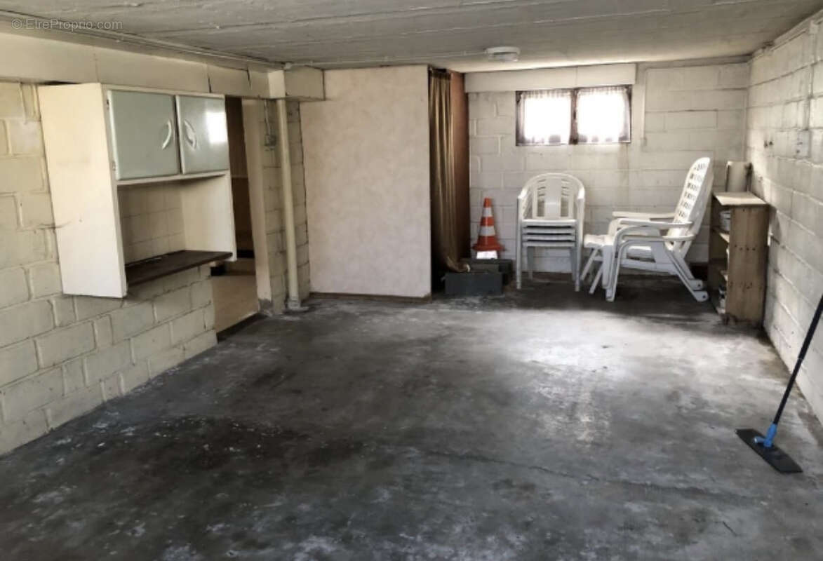 Maison à FLEURY-LES-AUBRAIS