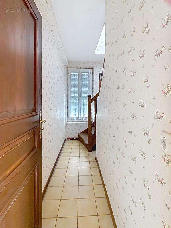 Maison à MONTEREAU-FAULT-YONNE