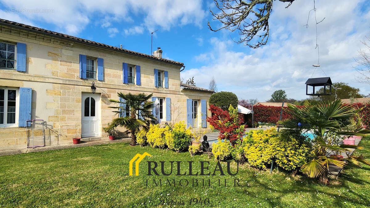 Maison à TEUILLAC
