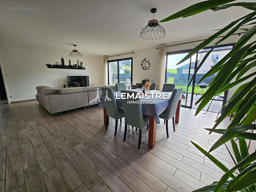 Maison à MONTIVILLIERS