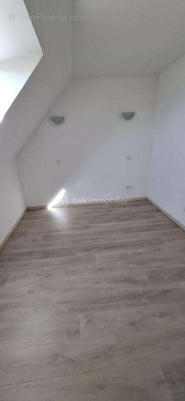 Maison moderne 5 chambres avec extension bois, piscine et grand terrain - photo 18