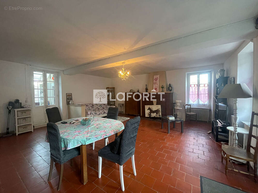 Maison à MORNAY-BERRY