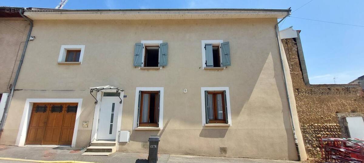 Maison à BEAUREPAIRE