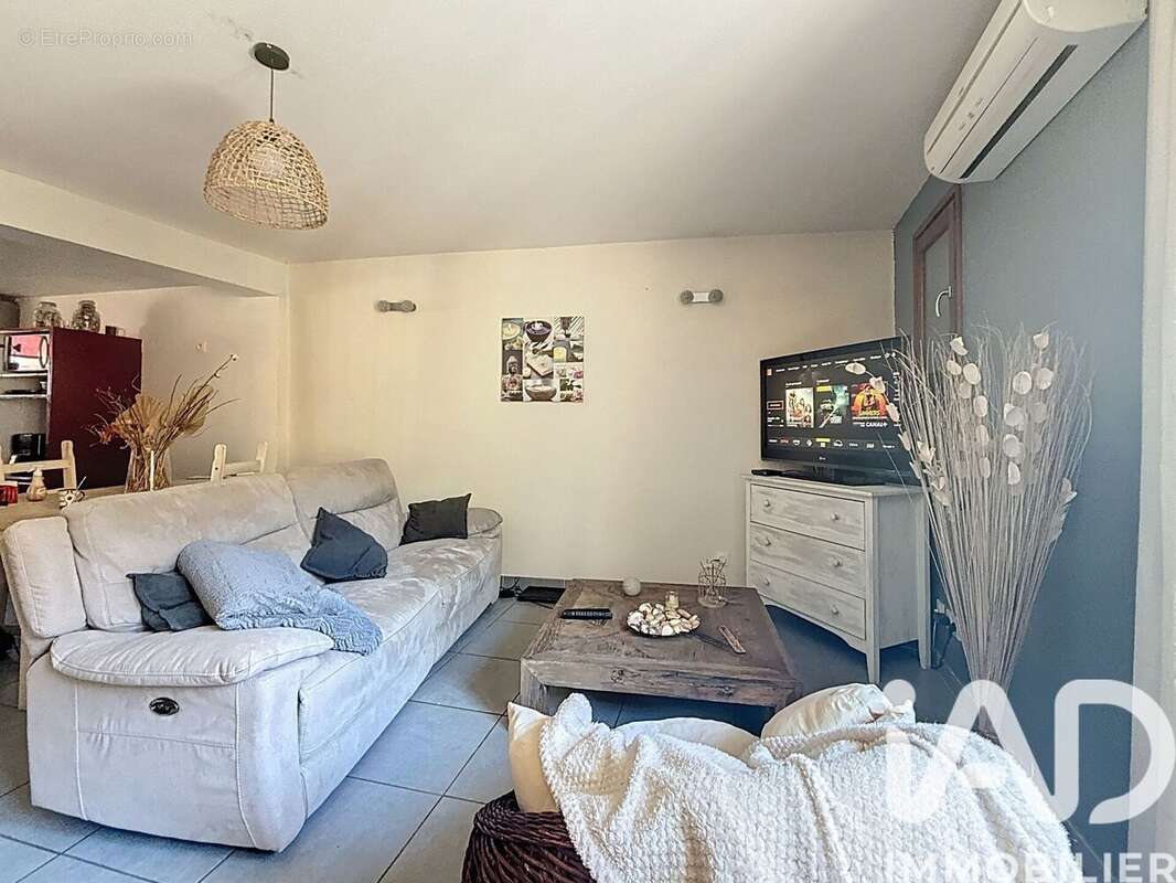 Photo 3 - Maison à PUISSALICON