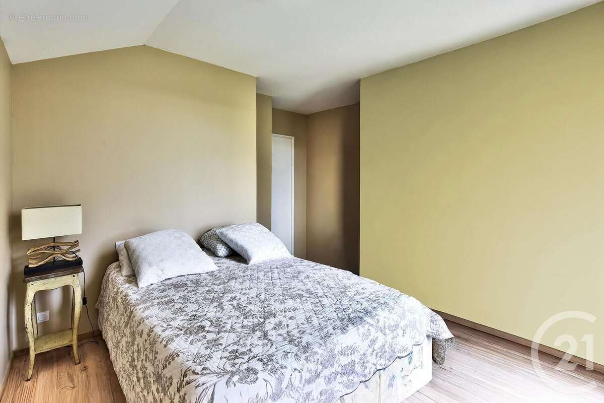 Appartement à SAINT-MAURICE-DE-BEYNOST