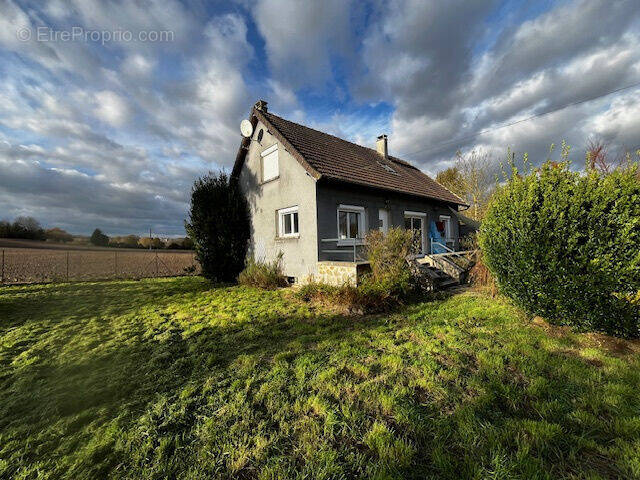 Photo 1 - Maison à REBAIS