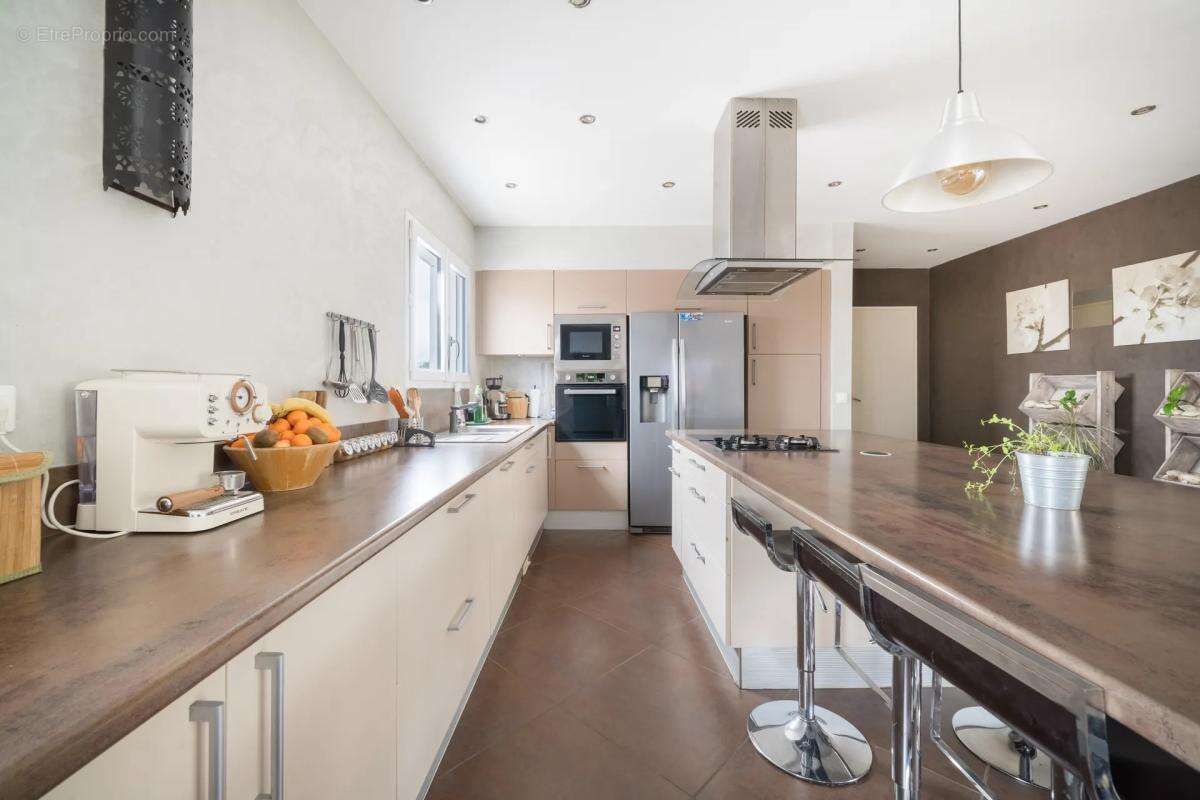 Maison à VILLEVEYRAC