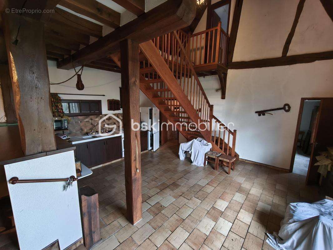 Maison à BESSE-SUR-BRAYE