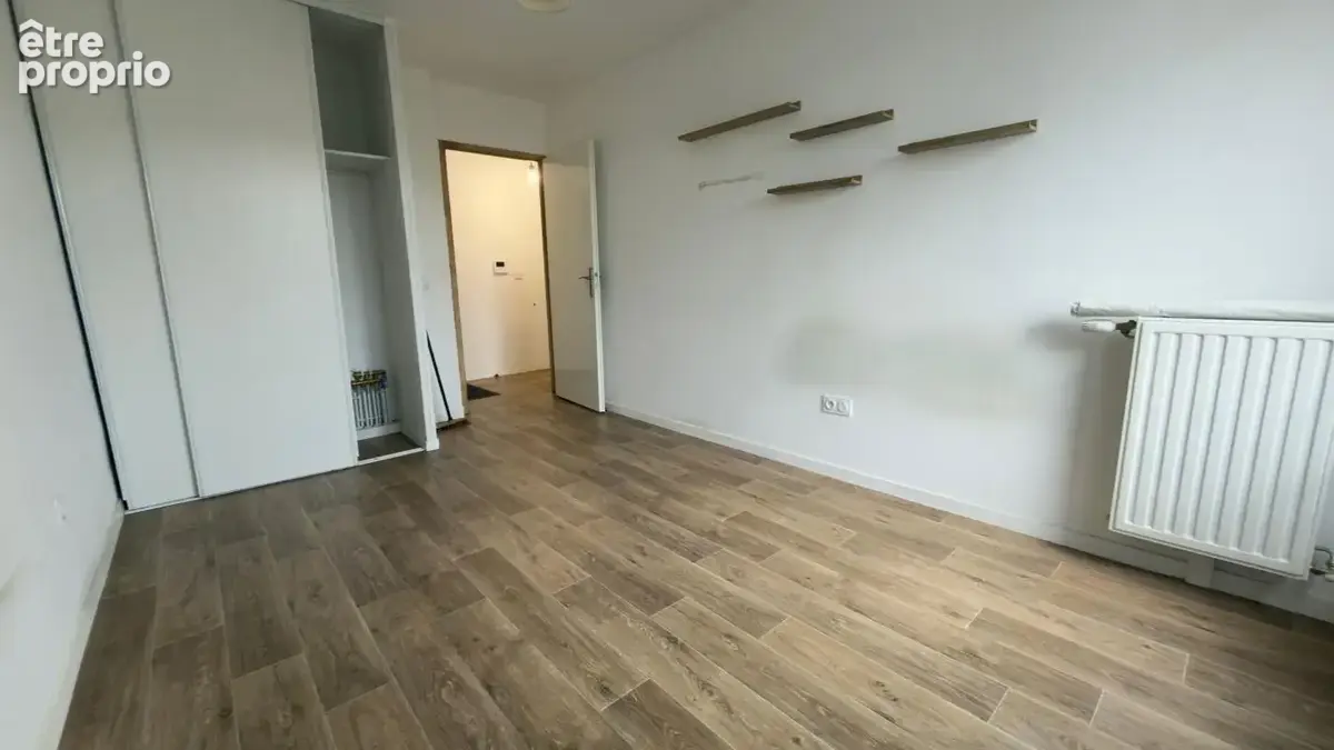 Immeuble de standing F2 avec extérieur et parking - photo 8