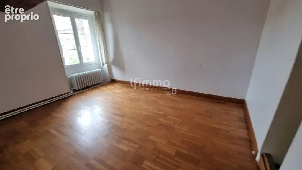 Maison avec grand terrain et potentiel équestre - photo 10