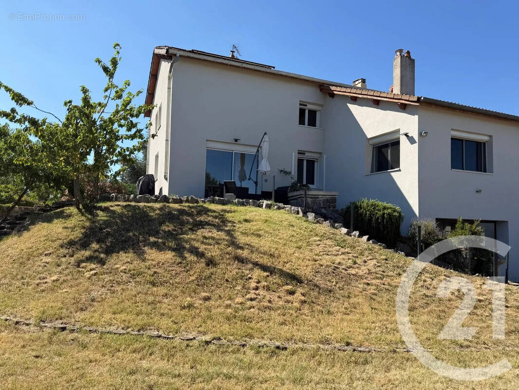 Maison 139 m² à Saint-Cyr  - photo 19