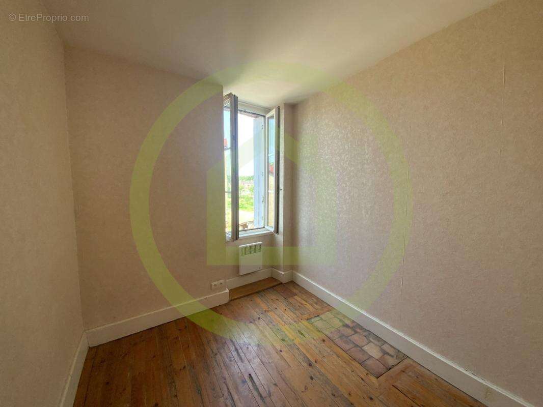 Maison à GENOUILLAC