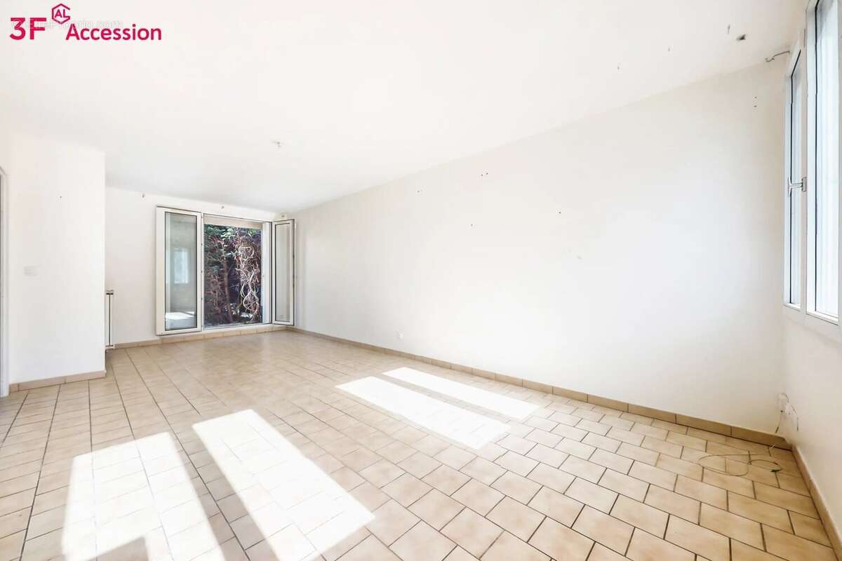 Maison à COURDIMANCHE