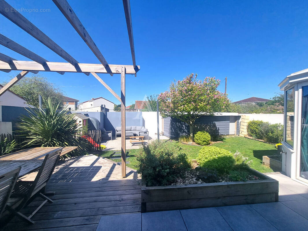 Maison à SAINT-SEBASTIEN-SUR-LOIRE