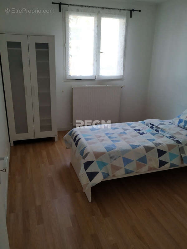 Appartement à COURCOURONNES