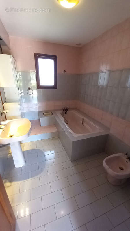 Maison à LE POUJOL-SUR-ORB