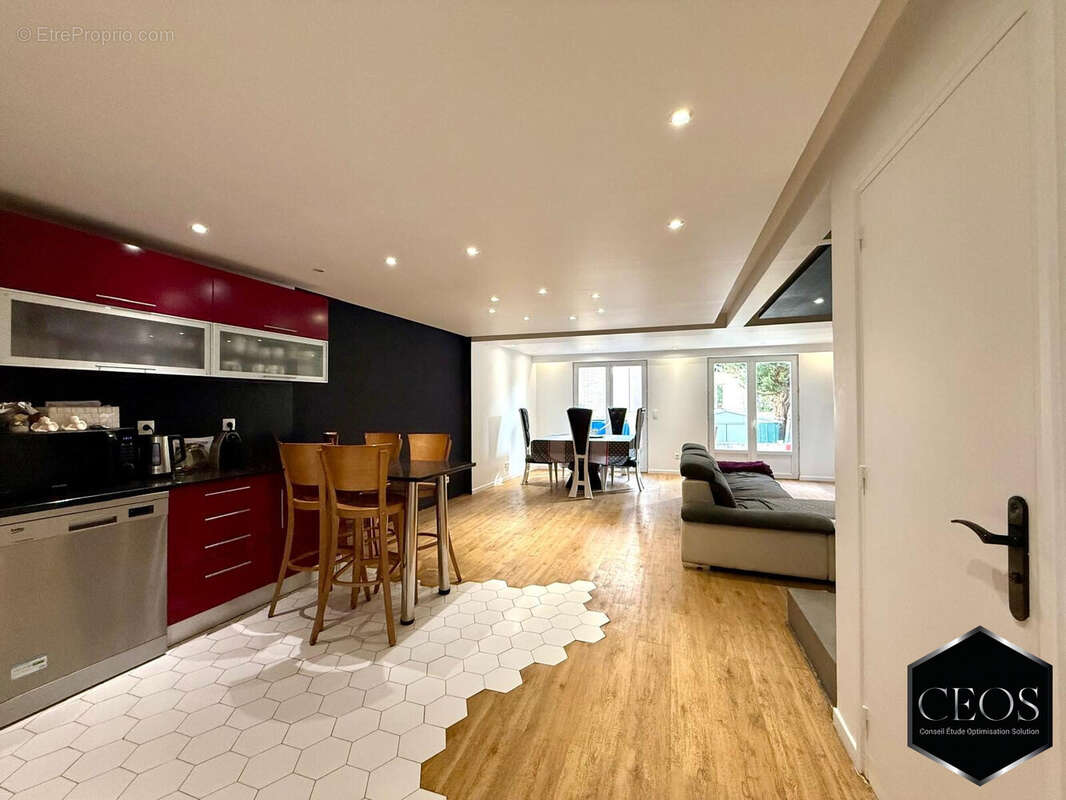 Maison à LE PERREUX-SUR-MARNE