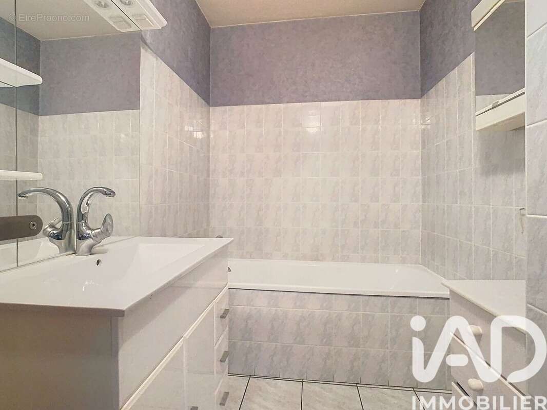 Photo 8 - Appartement à LE PONT-DE-CLAIX