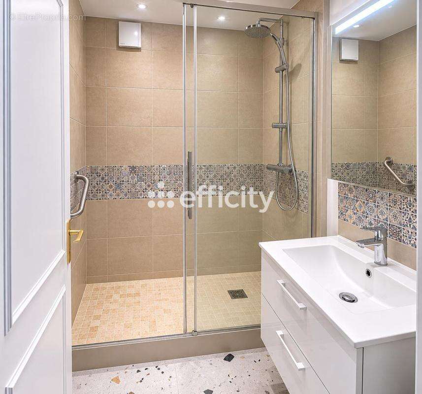 Appartement à VERSAILLES
