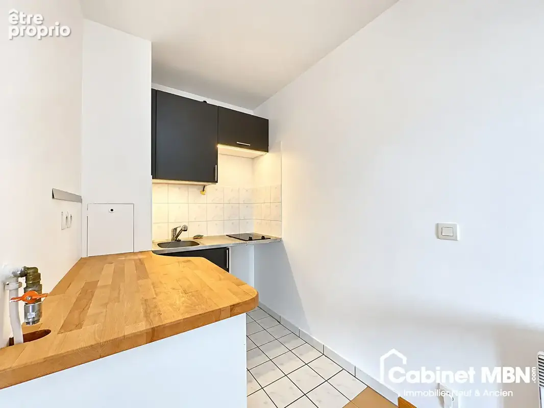 Centre-ville - studio 31 m² - balcon - parking - photo 5